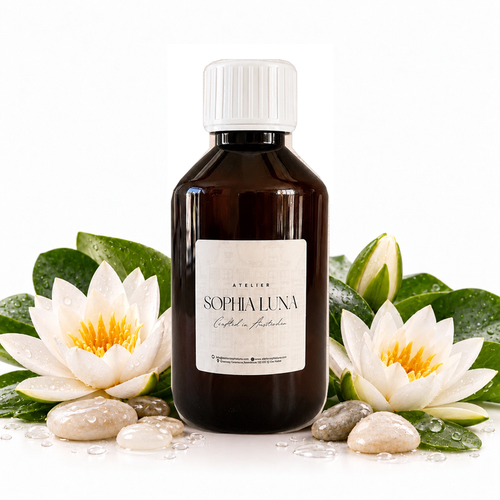 Aqua Bloom geurolie 250 ml van Atelier Sophia Luna voor aromadiffusers