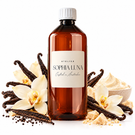 Frosted Vanilla geurolie 1000 ml van Atelier Sophia Luna, met volledige fles en dop in beeld